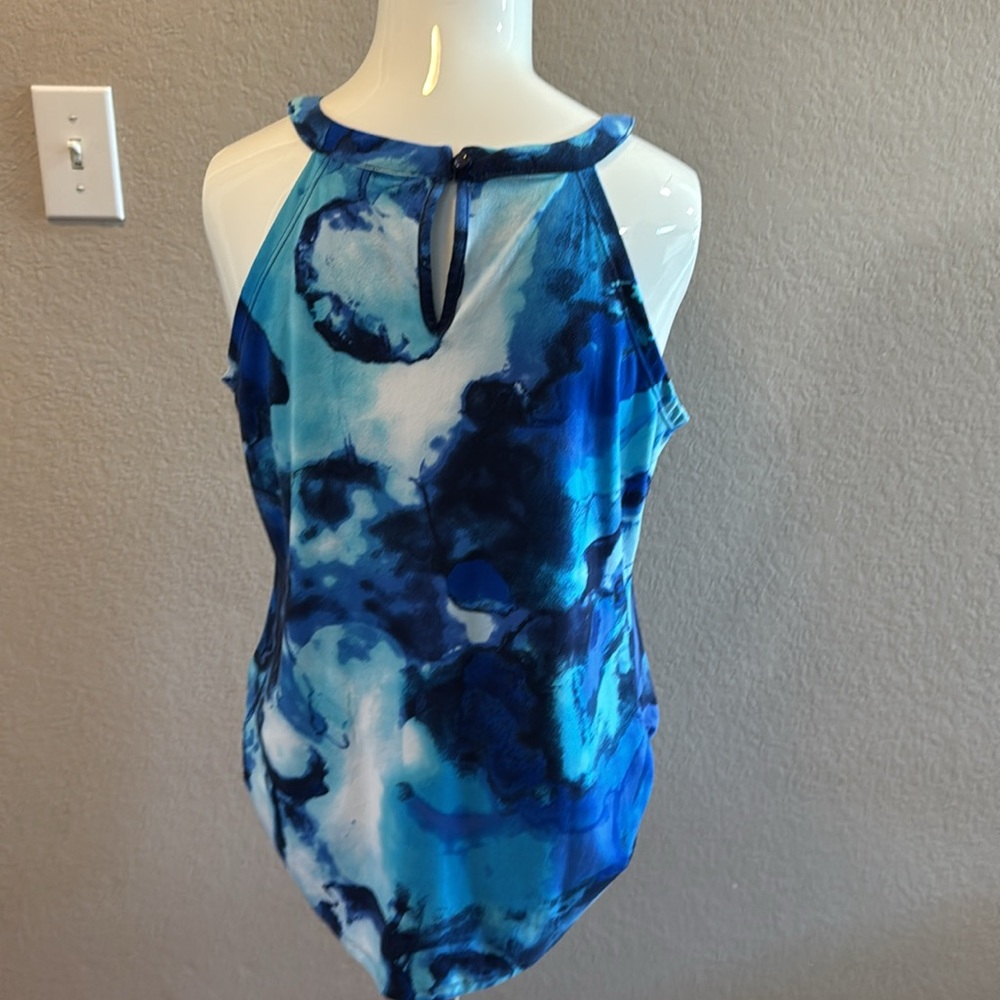 Essentials by Milano Blue Patterned Top medium - Picture 3 of 5